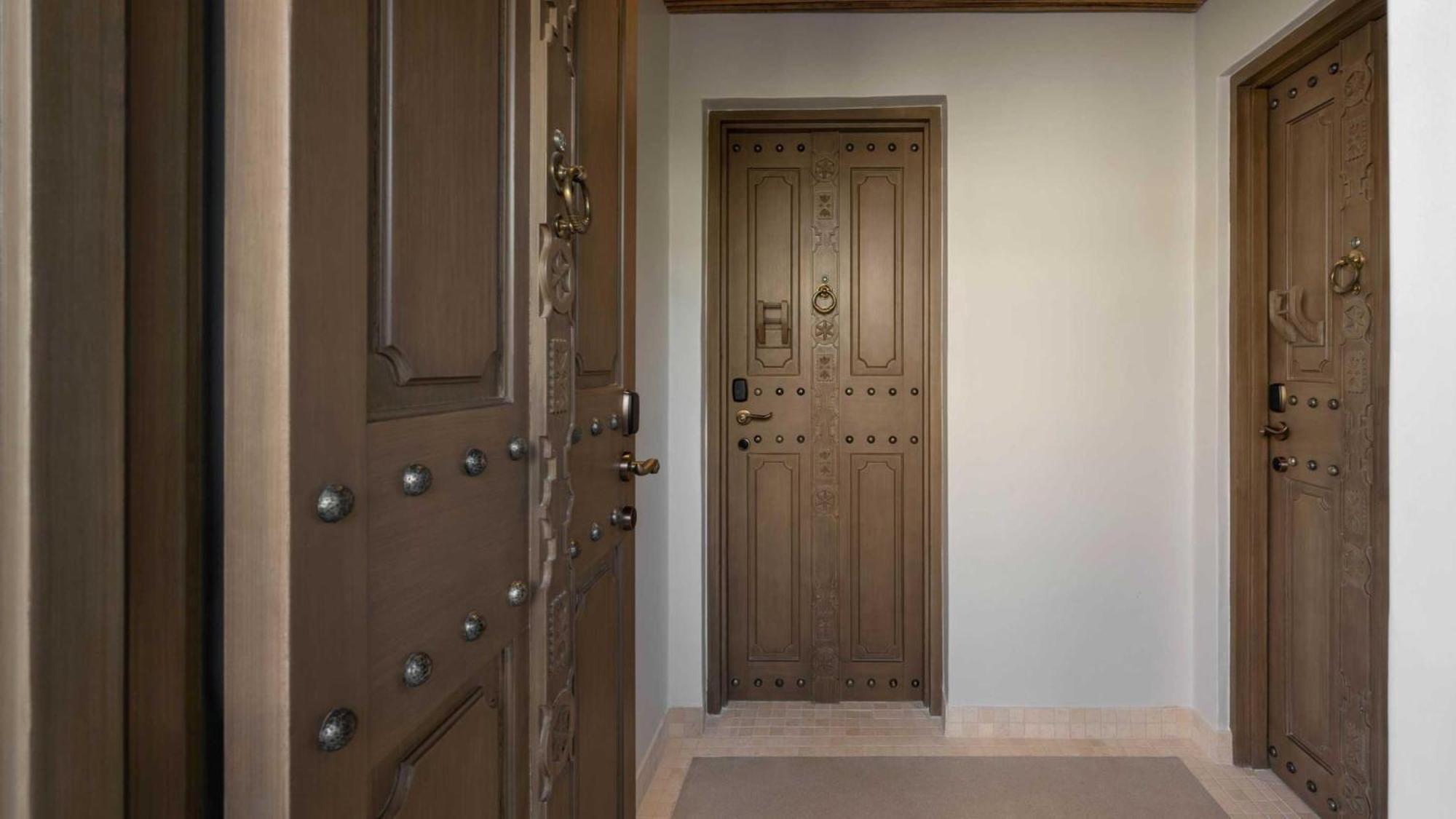Bab Al Shams, A Rare Finds Desert Resort, Dubai Exterior foto A door